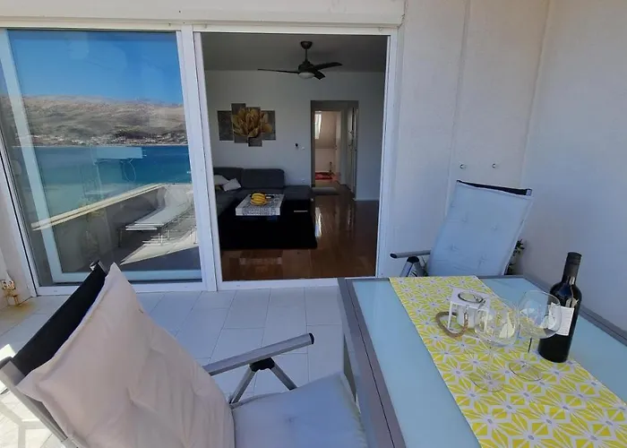Modern Sea View Penthouse - On The דירה פג