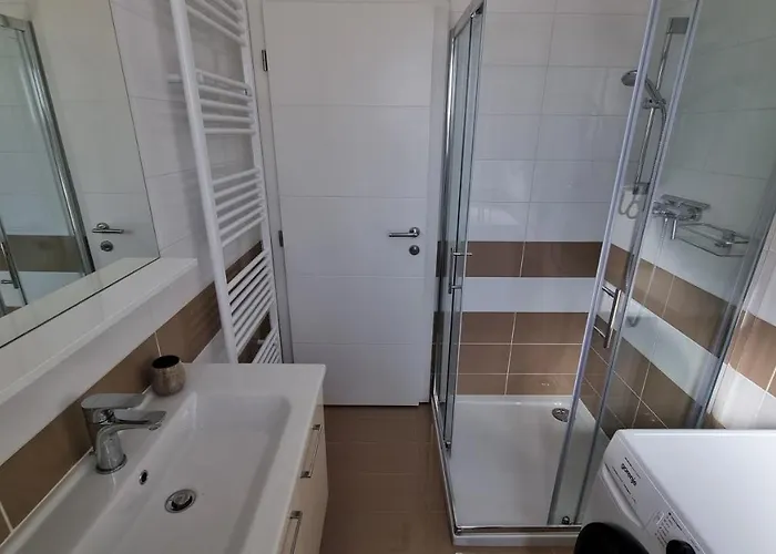 Modern Sea View Penthouse - On The アパート